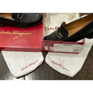 Ferragamo Fiocco loafer in Nero Calf (US12)